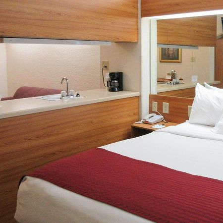 Quality Inn & Suites Robbinsville Kültér fotó
