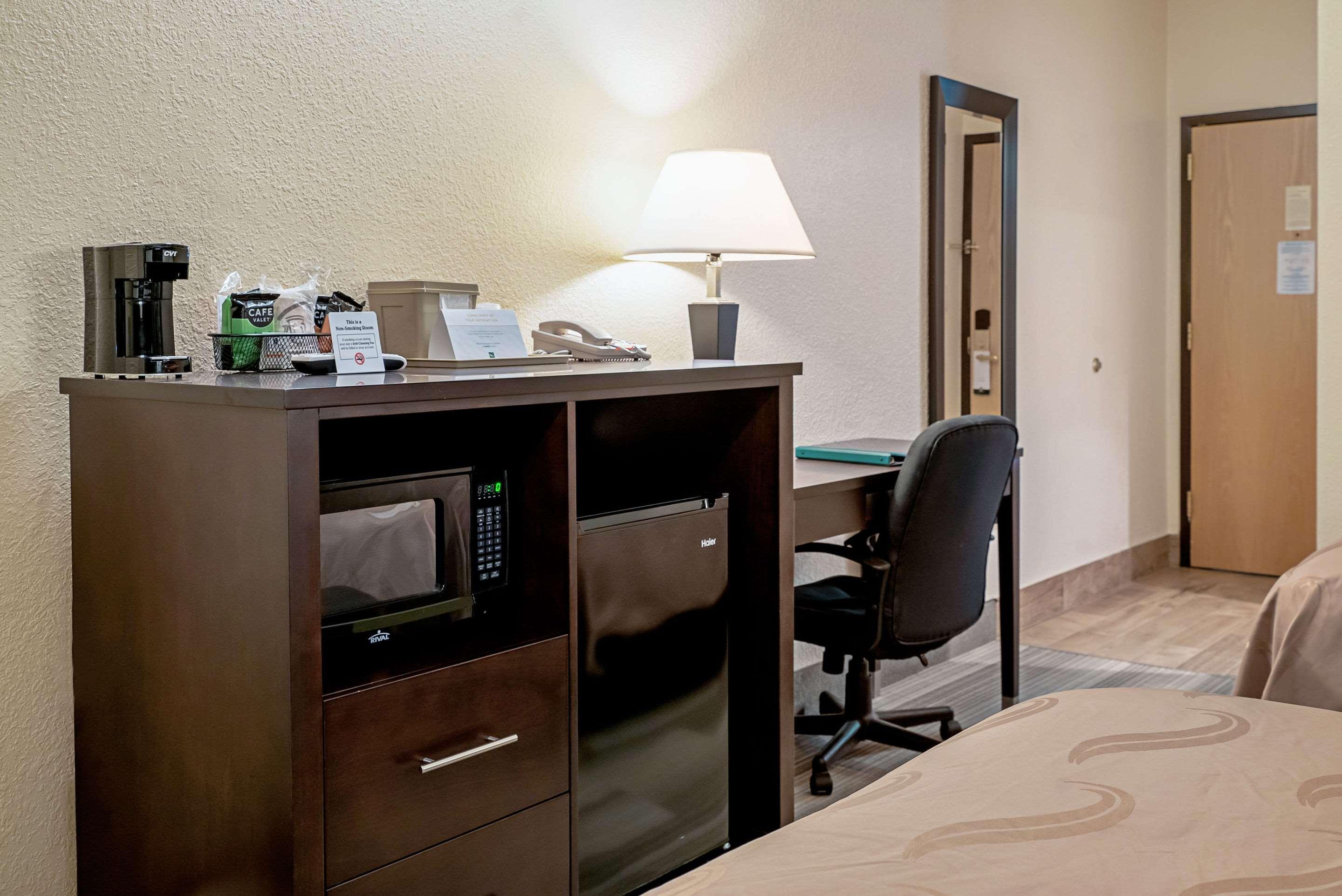 Quality Inn & Suites Robbinsville Kültér fotó