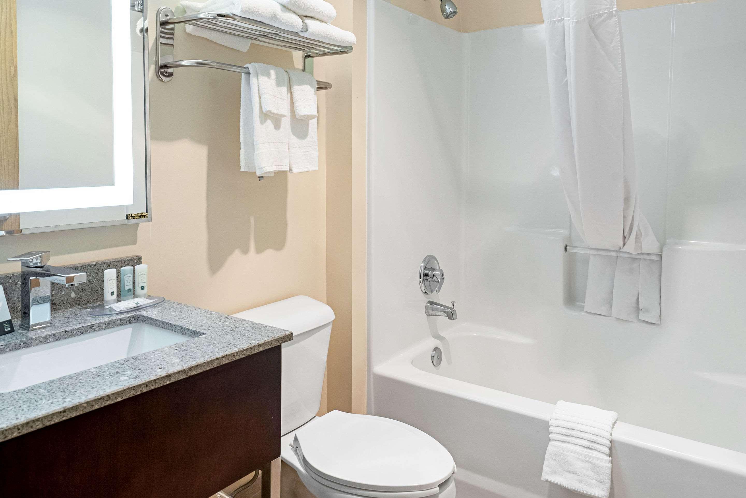 Quality Inn & Suites Robbinsville Kültér fotó
