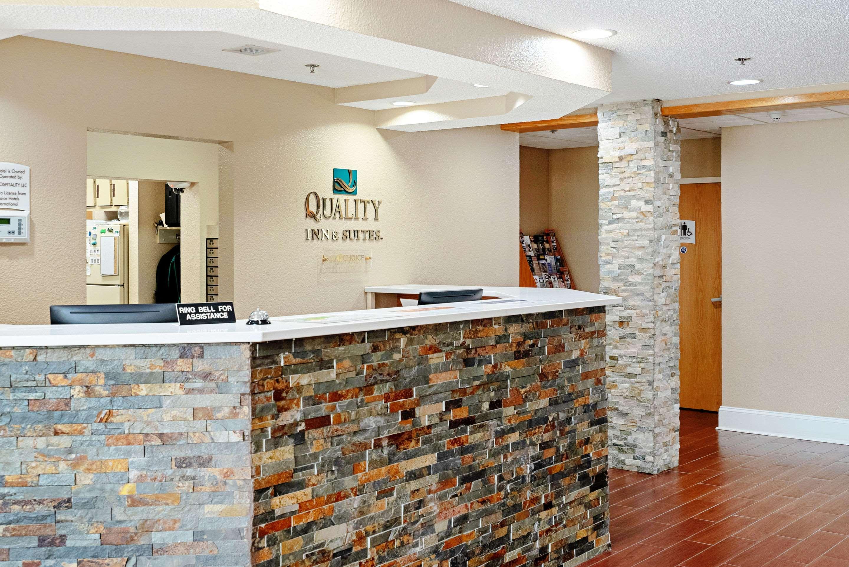 Quality Inn & Suites Robbinsville Kültér fotó