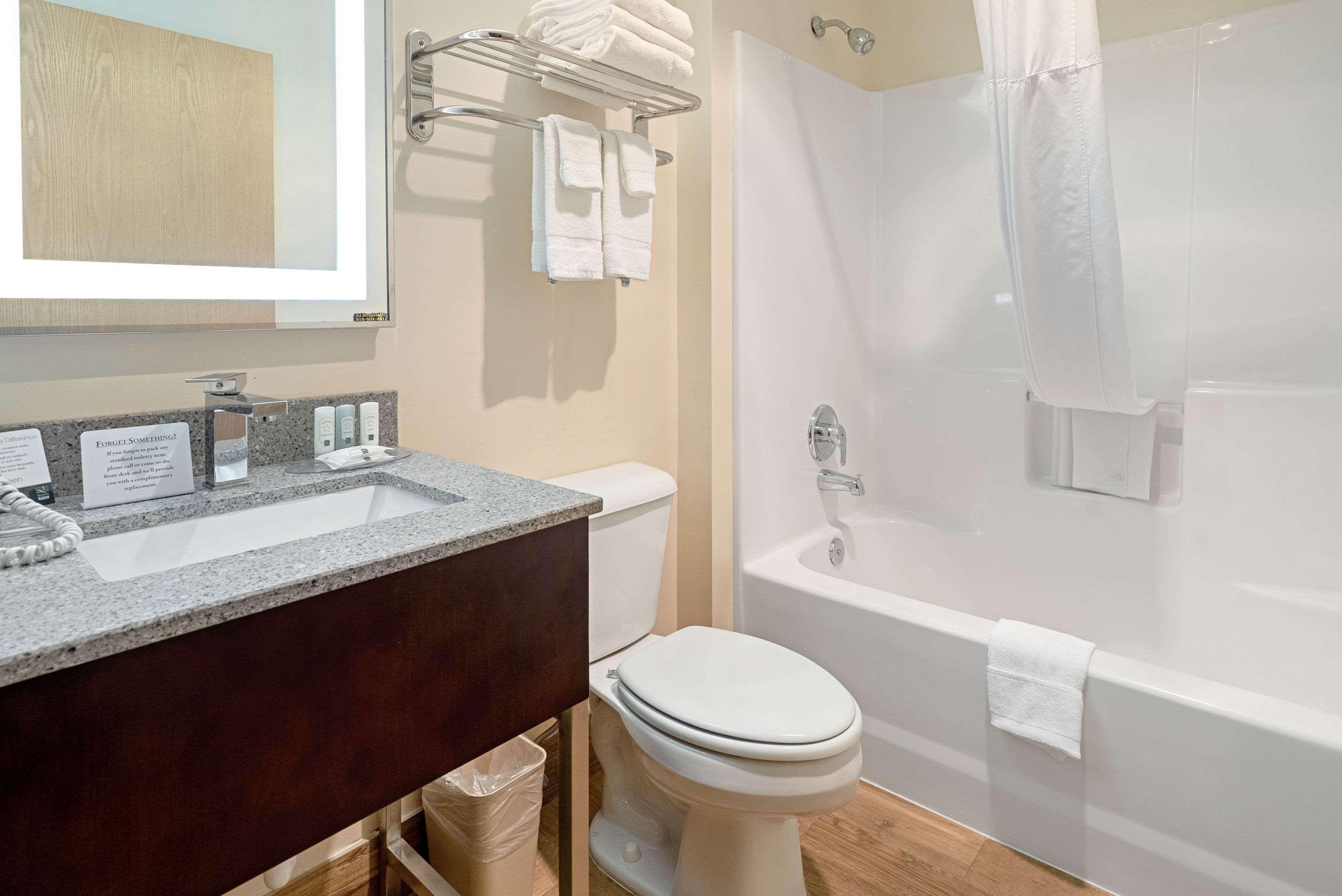 Quality Inn & Suites Robbinsville Kültér fotó