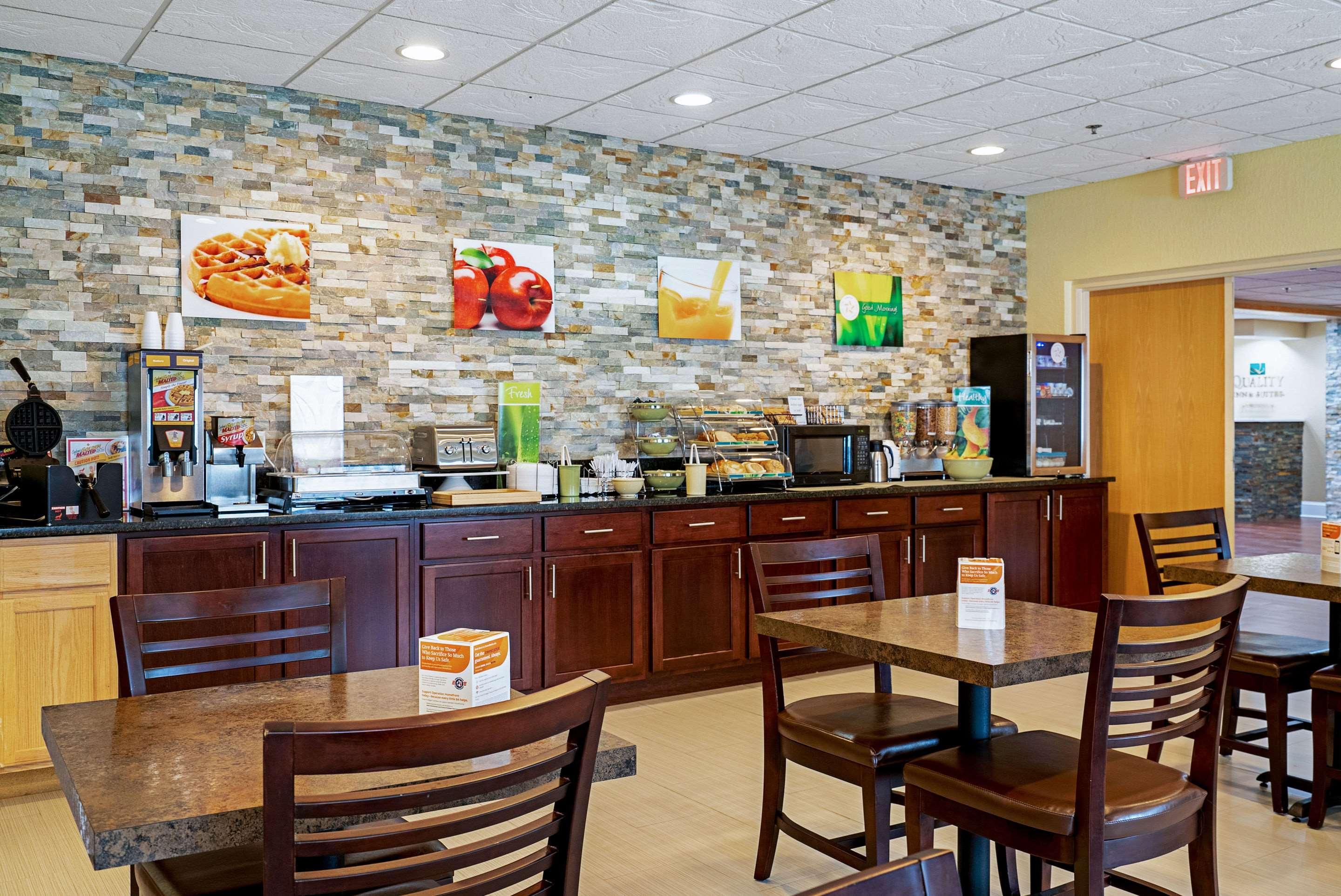 Quality Inn & Suites Robbinsville Kültér fotó