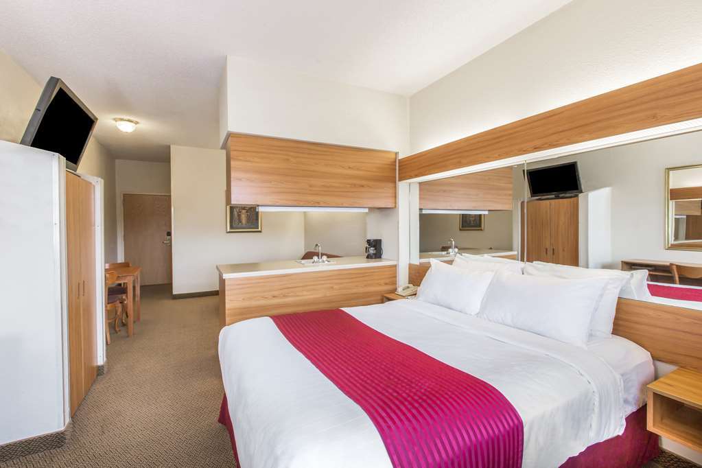 Quality Inn & Suites Robbinsville Szoba fotó